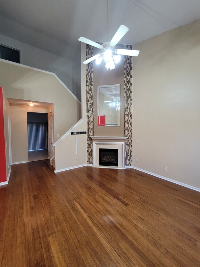 Foto del edificio - 2736 Mill Valley Ct