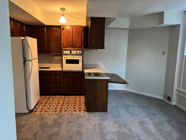 Kitchen/Living Room - 204 W 7th St