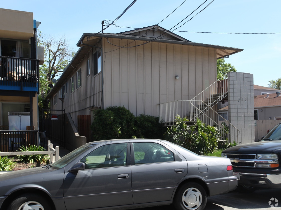 Building Photo - 333 Poplar Ave