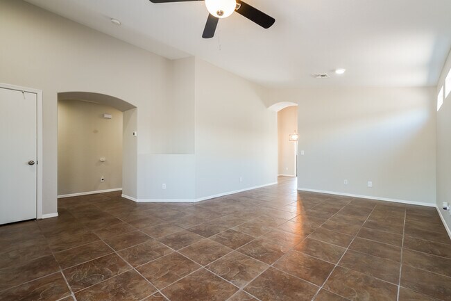 Building Photo - 12429 W Sweetwater Ave