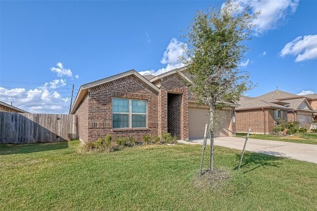 Building Photo - 611 Harvest Bluff Dr