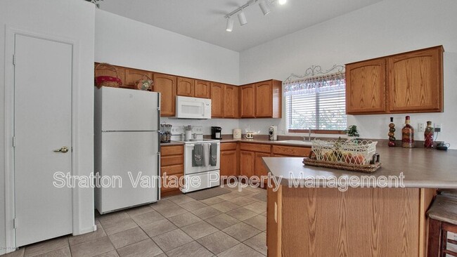 Building Photo - 9220 E Cedar Basin Ln