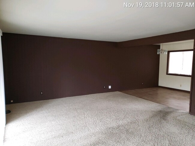 Building Photo - 3 Bedroom Home with Bonus Room in Lake of the Woods