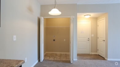 Dining Area - 2BR, 2BA - 965 SF - The Jefferson - Brook Lane Apartments