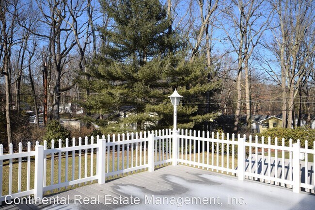 Building Photo - 3 br, 2 bath House - 1993 Highland Drive