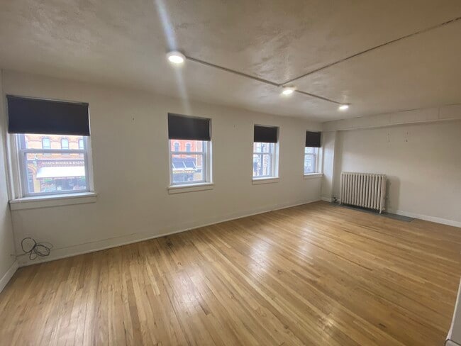 Foto del edificio - 609 Saint Joseph Street, Unit 9