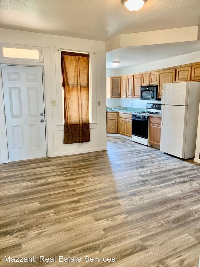 Building Photo - 3 br, 1 bath House - 412 Euclid Ave