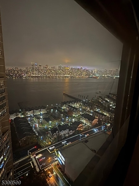 Foto principal - 7000 John F. Kennedy Blvd