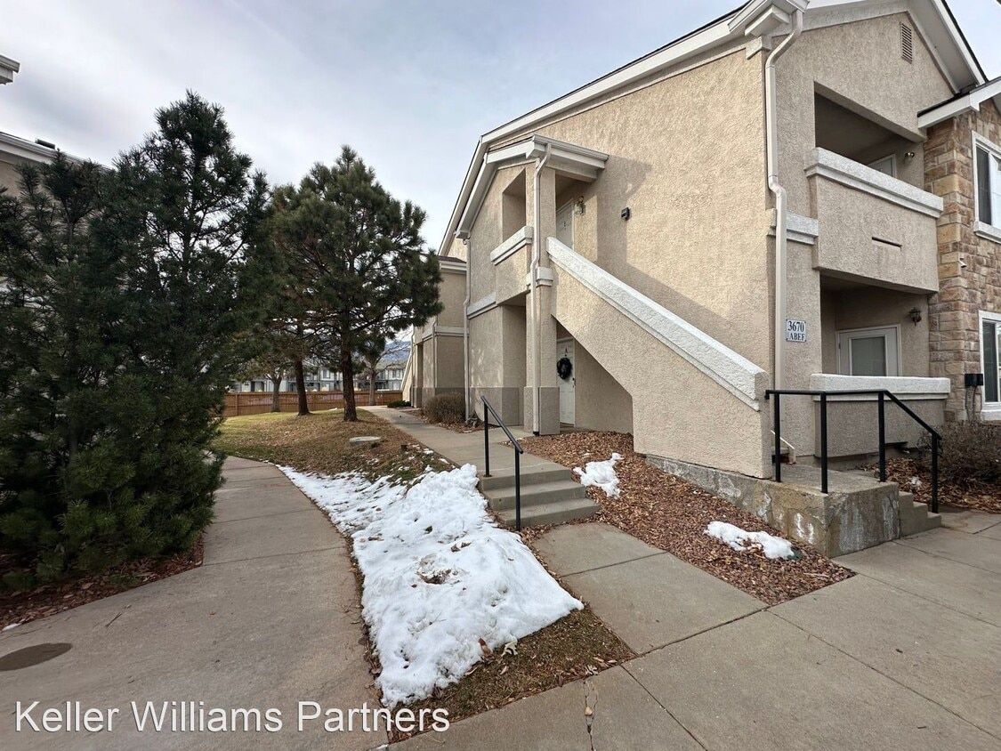 Primary Photo - 2 br, 2 bath House - 3670 Strawberry Field...