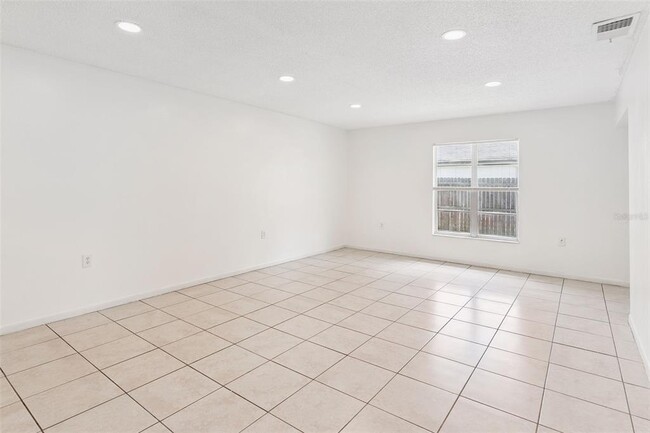 Building Photo - 1048 Buccaneer Dr