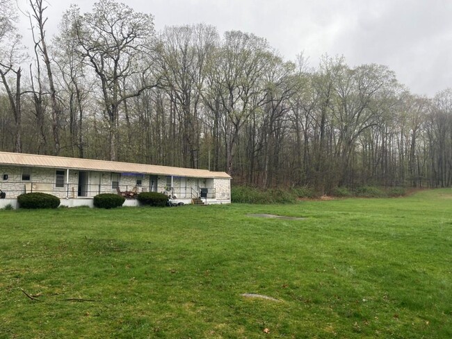 Building Photo - 200 Fosler Rd