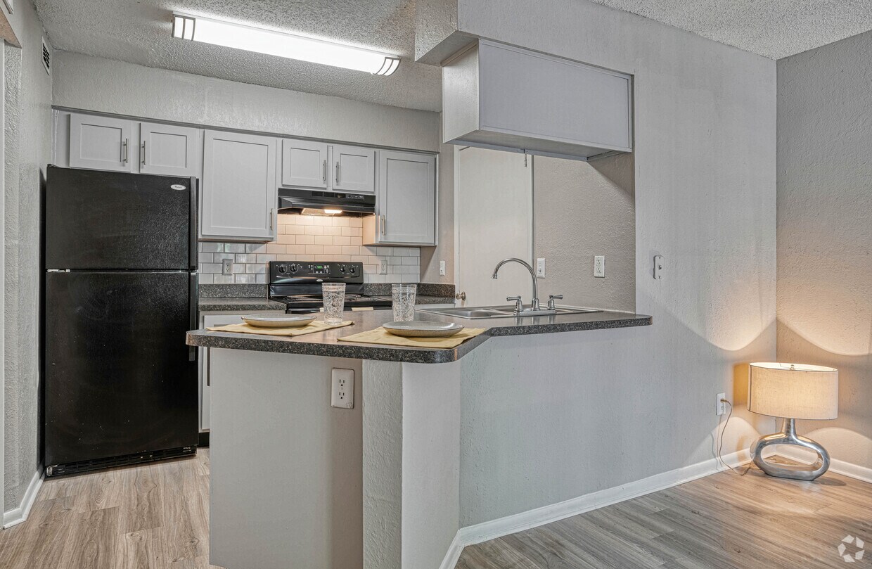 The Glades Apartments in Altamonte Springs, FL