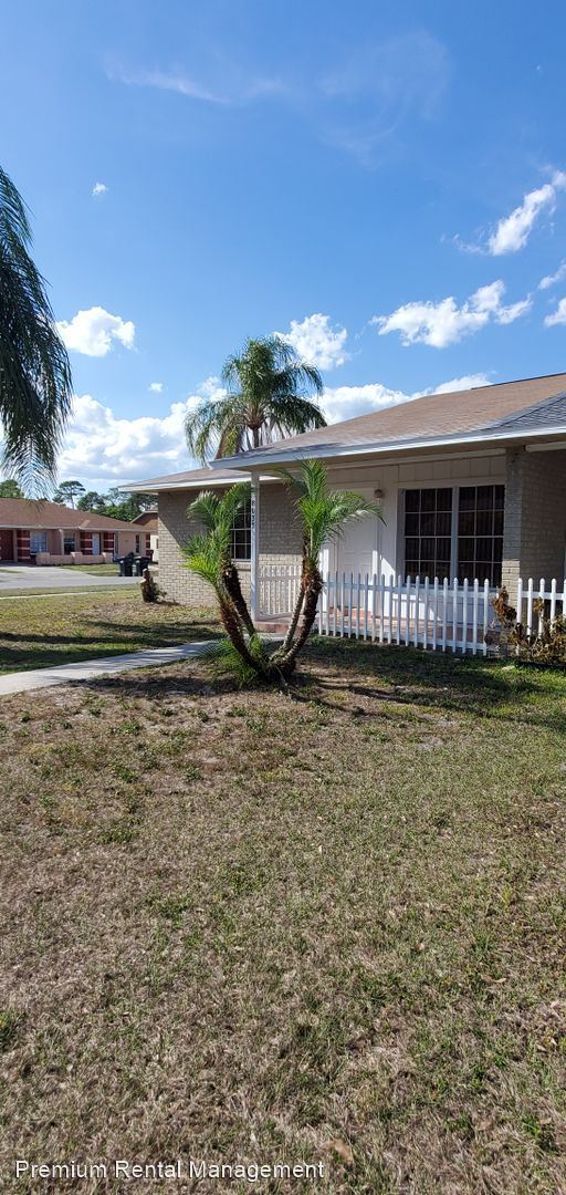 Building Photo - 2 br, 1 bath House - 8037 Parrot Drive