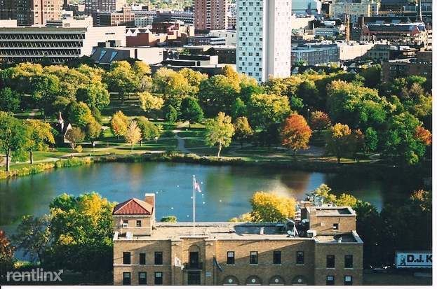Foto del edificio - 400 Groveland Ave