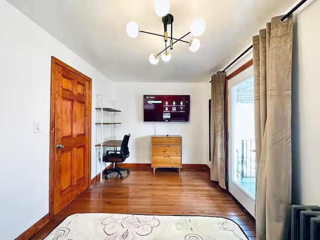 Photo - Furnished room/NOT APARTMENT