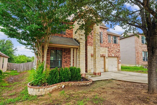 Foto del edificio - Spacious Live Oak Home Backing to a Greenbelt - Realtor Commission: $500
