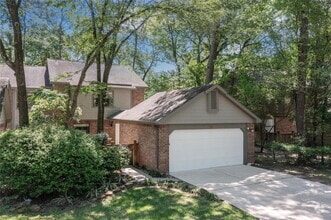Building Photo - 24 W Willowood Ct