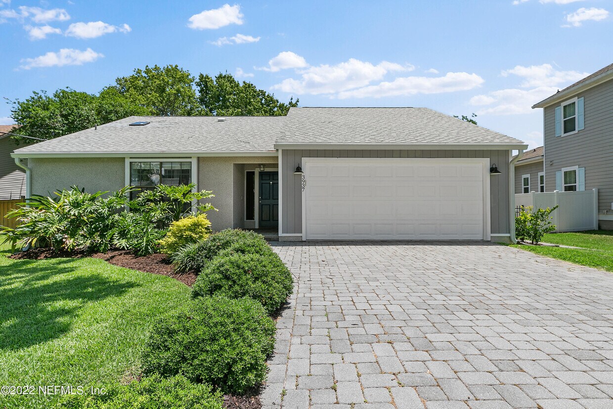 Foto principal - 3937 Palm Way