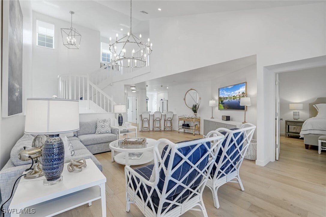 Foto principal - 8345 Excalibur Cir