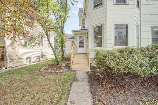 Building Photo - 706 McDonough St