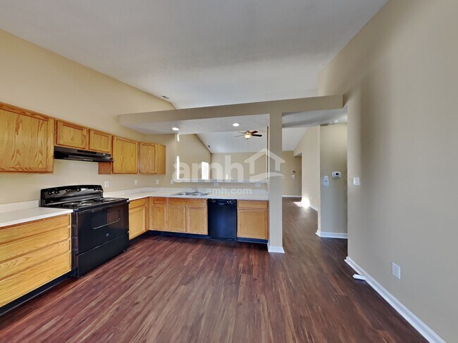 Foto del edificio - 1137 Thornwood Dr