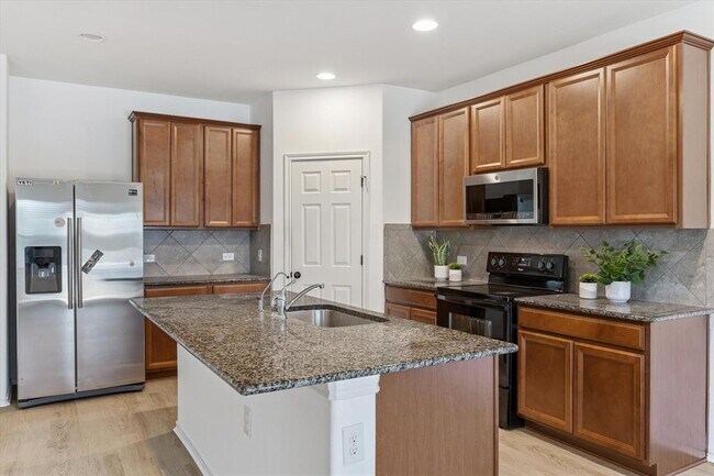 Foto del edificio - 6320 Routenburn St