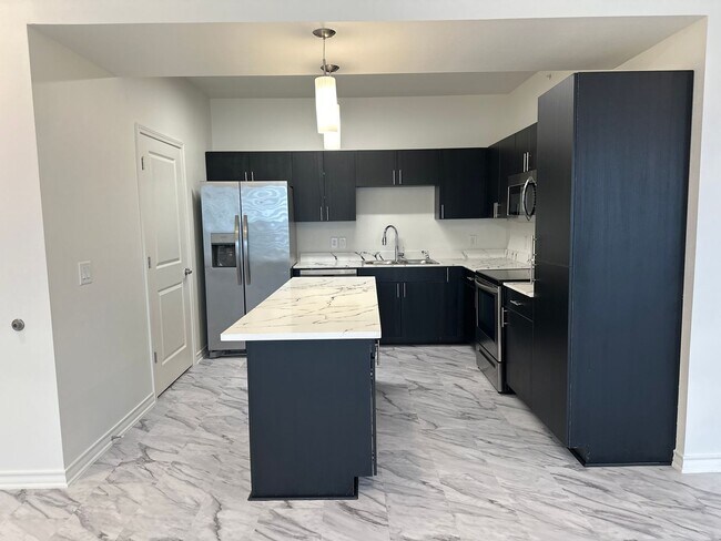 Interior Photo - Hampton Astoria