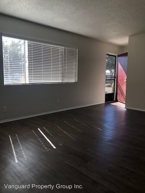 Foto del edificio - 2673 Andover Ave