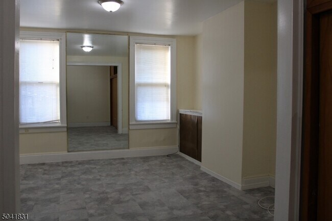 Building Photo - 4528 Brown St