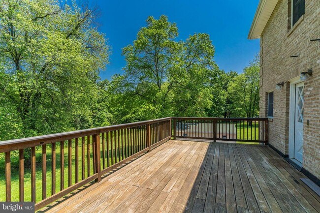 Building Photo - 9201 Harrington Dr