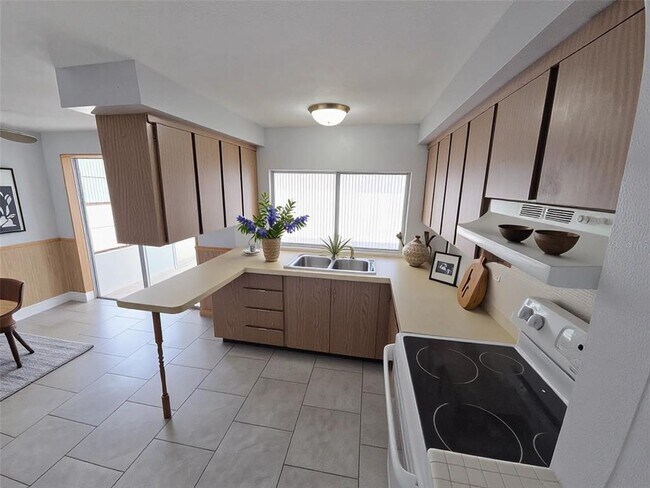 Foto del edificio - 3513 Westchester Dr