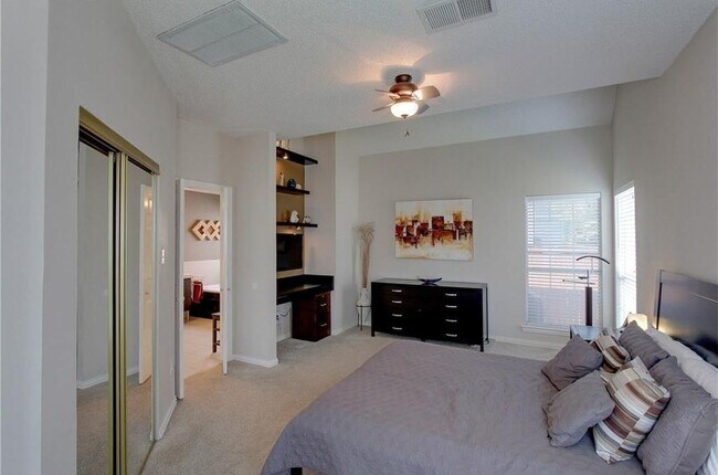 Foto del edificio - 309 Riverwalk Ln