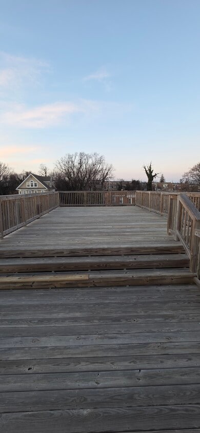 Photo - 2461 Shirley Ave-