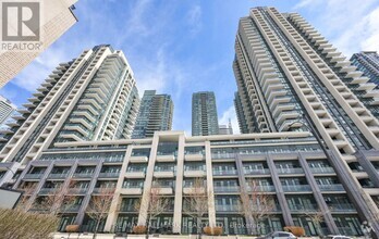 Building Photo - 4055-4055 Parkside Village Dr