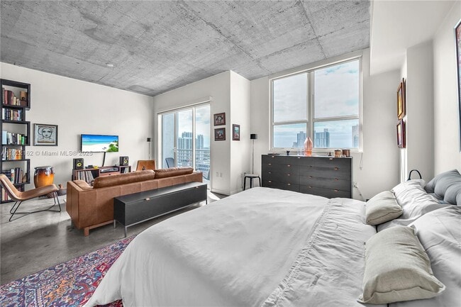 Foto del edificio - 133 NE 2nd Ave