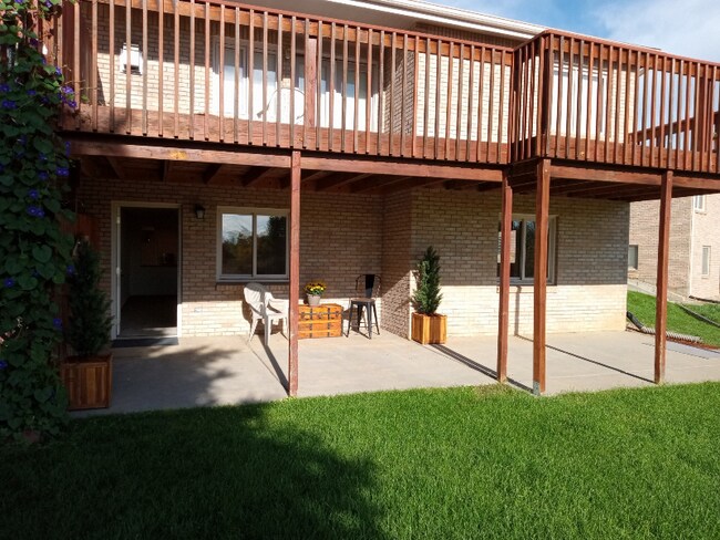 Foto del edificio - 1648 Northbrook Dr