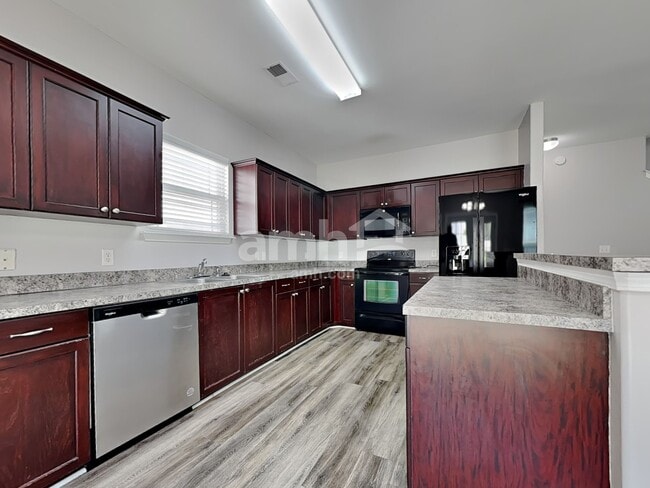 Building Photo - 15 Summer Hill Ct
