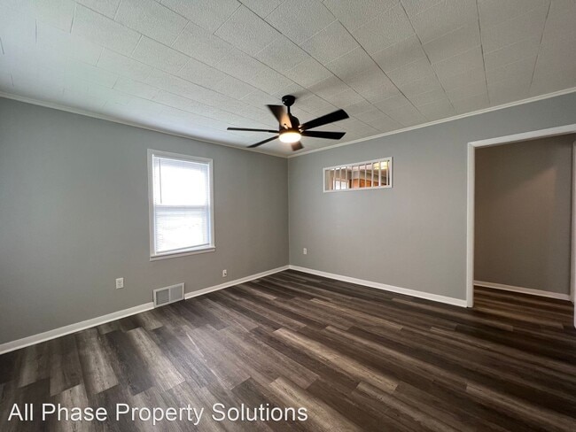 Building Photo - 2 br, 1 bath House - 1718 Locust