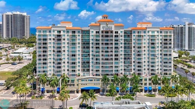 Foto del edificio - 3020 NE 32nd Ave