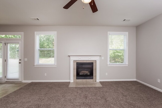 Building Photo - 2528 Mockingbird Ln