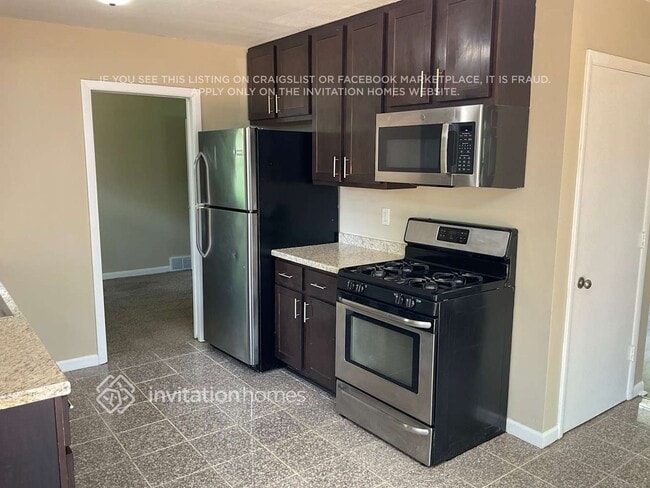 Foto del edificio - 816 81st Ave N