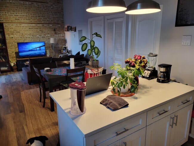 Foto del edificio - 2115 S Wood St