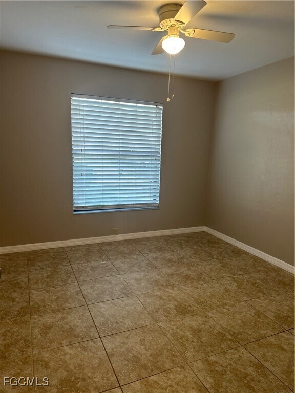Foto del edificio - 13120 Langton Ct