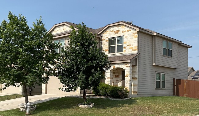 Building Photo - Open design in Northeast Crossing on large...
