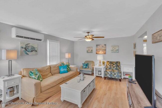 Foto del edificio - 1226 1/2 Briarwood Rd-