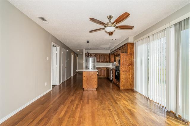Foto del edificio - 112 Bluebonnet Dr