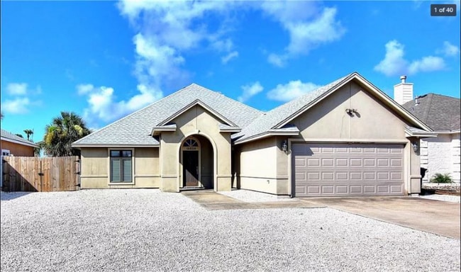 Building Photo - 13829 Halyard Dr