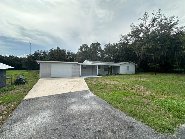 Building Photo - 16145 Boyette Rd