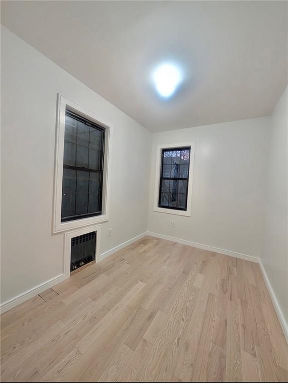 Foto del edificio - 1144 E 37th St