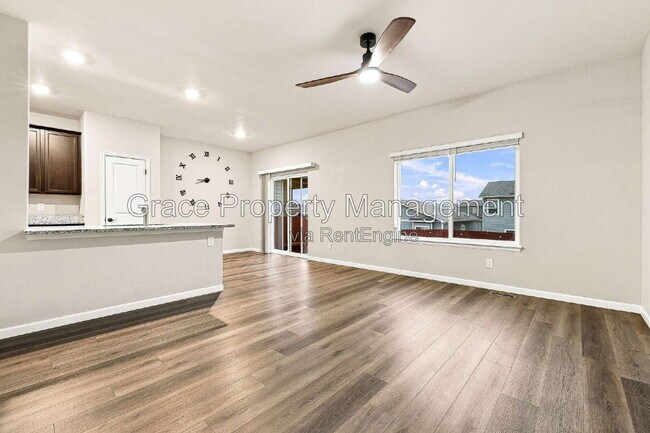 Foto del edificio - 8883 Ventura Ct